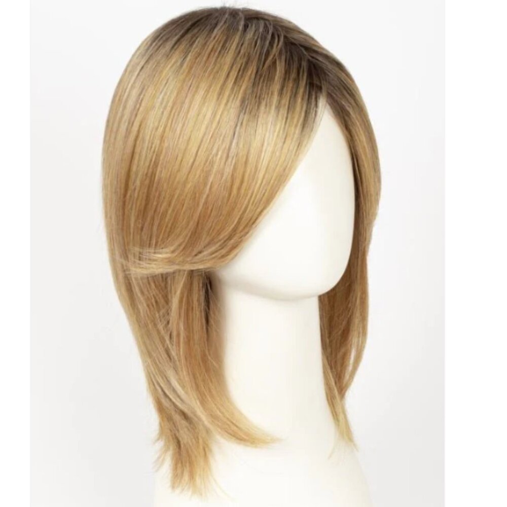 Stylish Blonde Layered Women's Wig